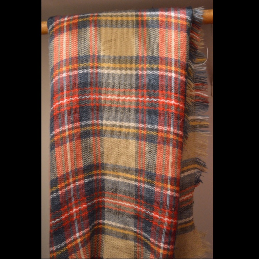 Pattern scarf - Picture 2 of 2